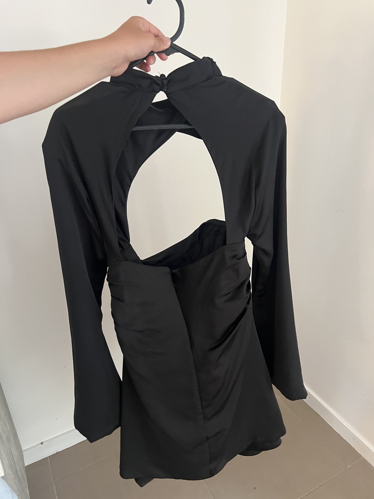 House of CB Toira Black mini Dress - AirRobe House of CB Toira Black mini Dress - AirRobe