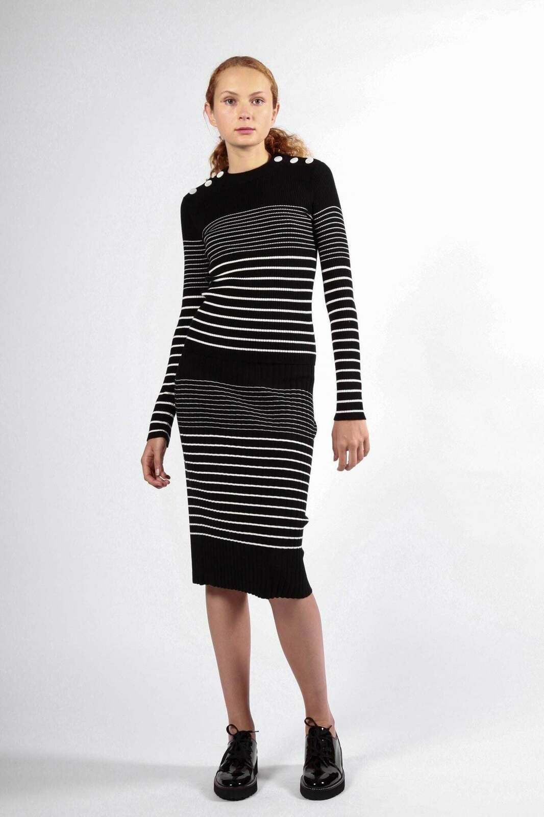 kunanyi top black & white stripe