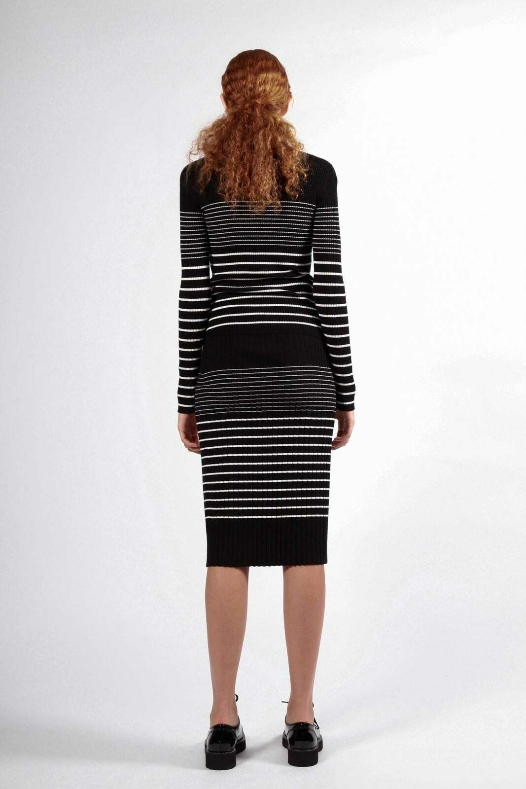 kunanyi top black & white stripe