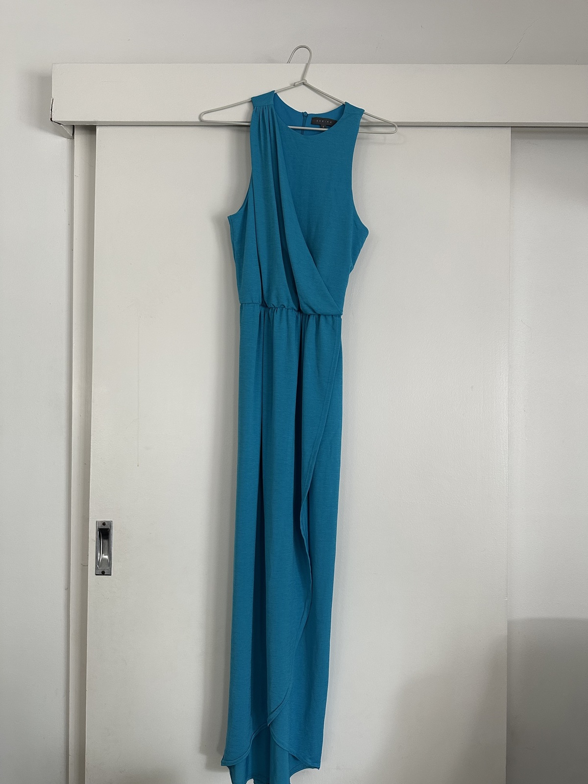 Gorgeous blue sheike dress - size 8
