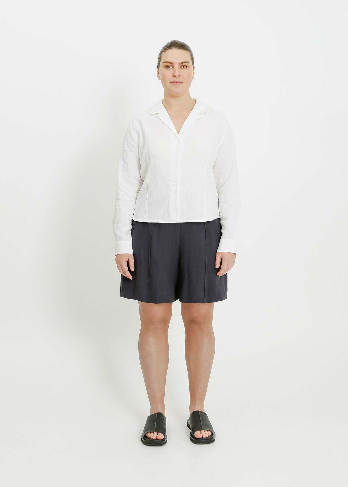 S25 MARINA SHORT / NAVY