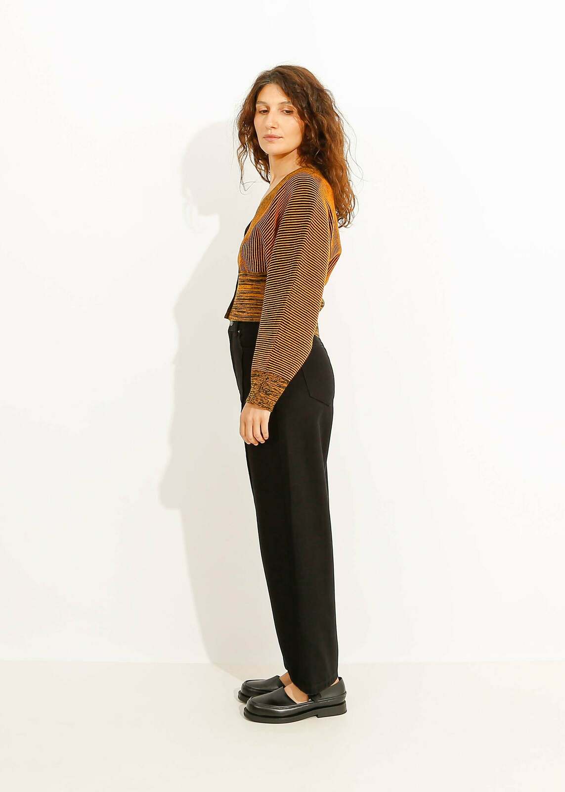W23 | ISLA CARDI / MARIGOLD-BLACK