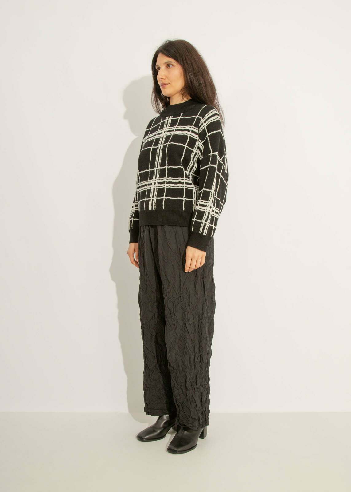 W23 | OWYN KNIT SWEAT / BLACK-WHITE
