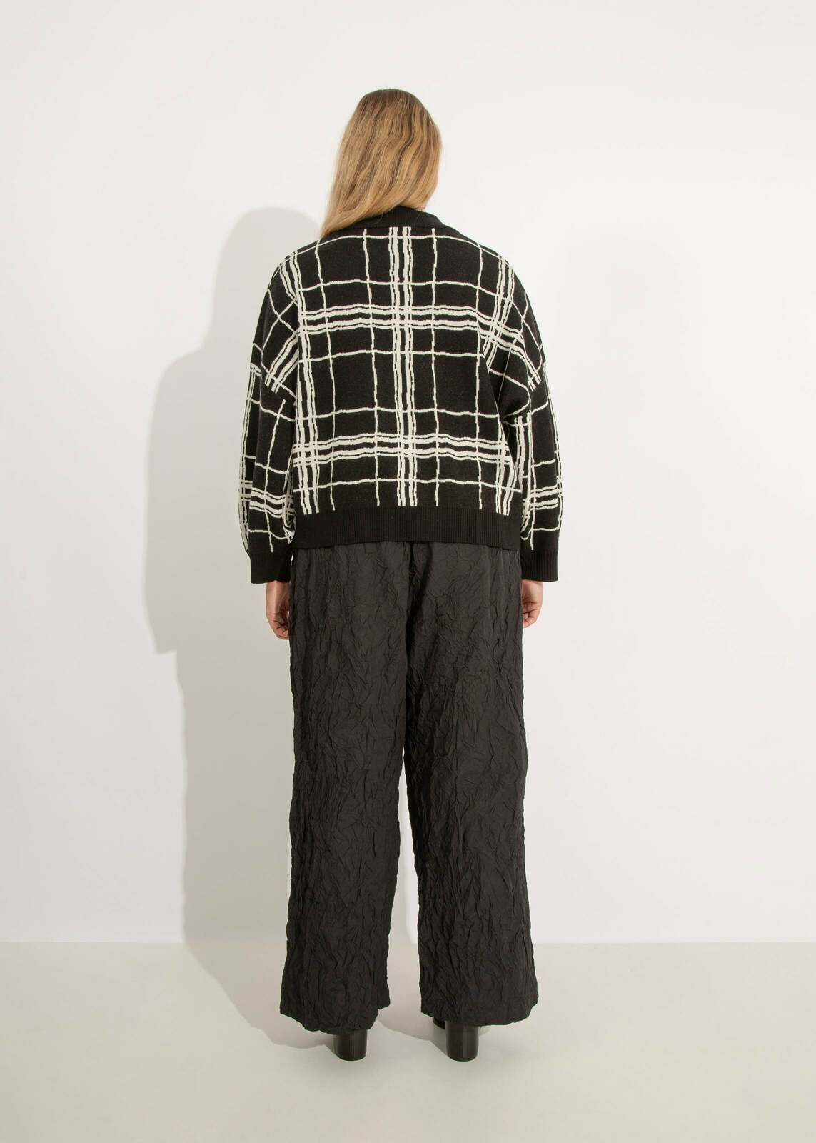 W23 | OWYN KNIT SWEAT / BLACK-WHITE