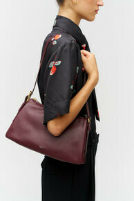 CALI SHOULDER BAG CURRANT