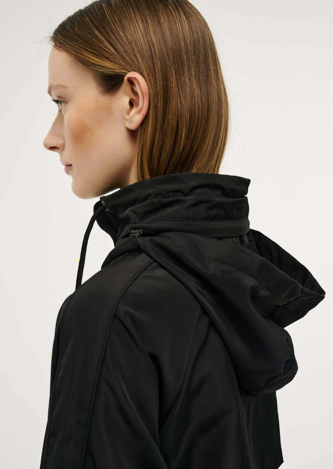 MID-LENGTH MAN DOWN JACKET IN BLACK