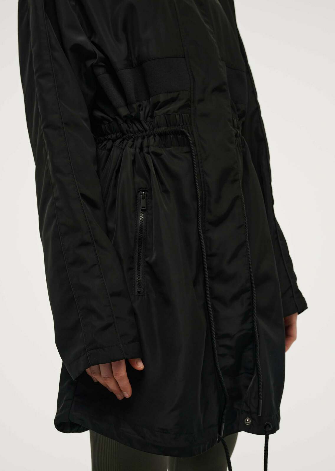 MID-LENGTH MAN DOWN JACKET IN BLACK