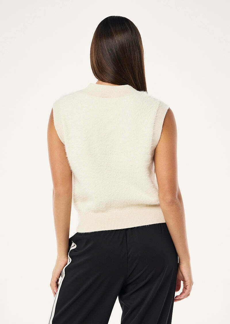 GREENPOINT KNIT VEST IN CLOUD