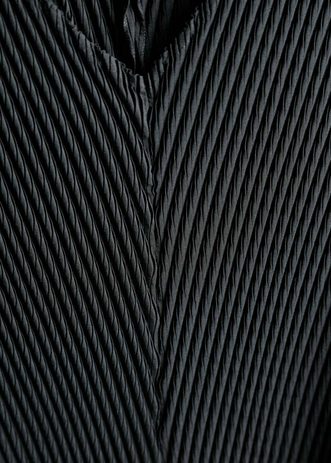 S25 WAVERLY PLEAT TOP / BLACK