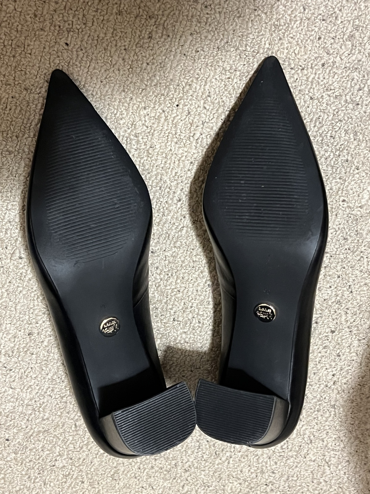 Pearl Black Leather Block Heel Pump