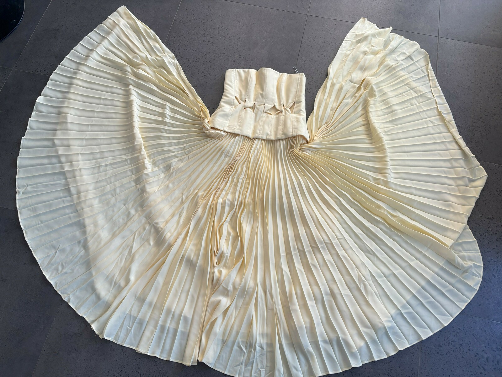 NEWBEWICK MAXI DRESS SIZE AU 14