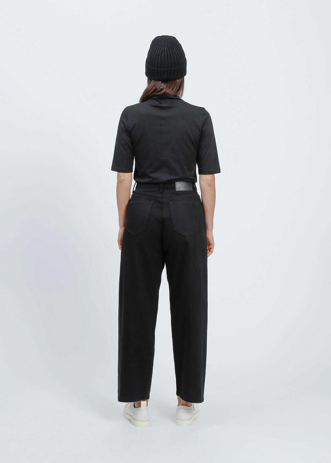 W22 | KAILA JEAN / BLACK