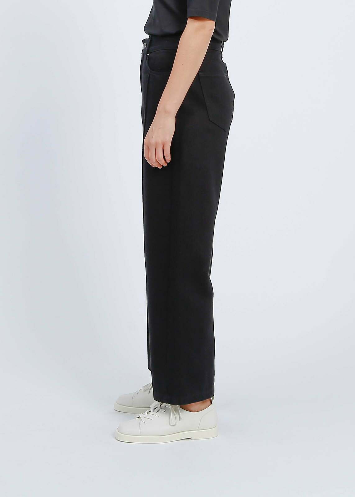 W22 | KAILA JEAN / BLACK