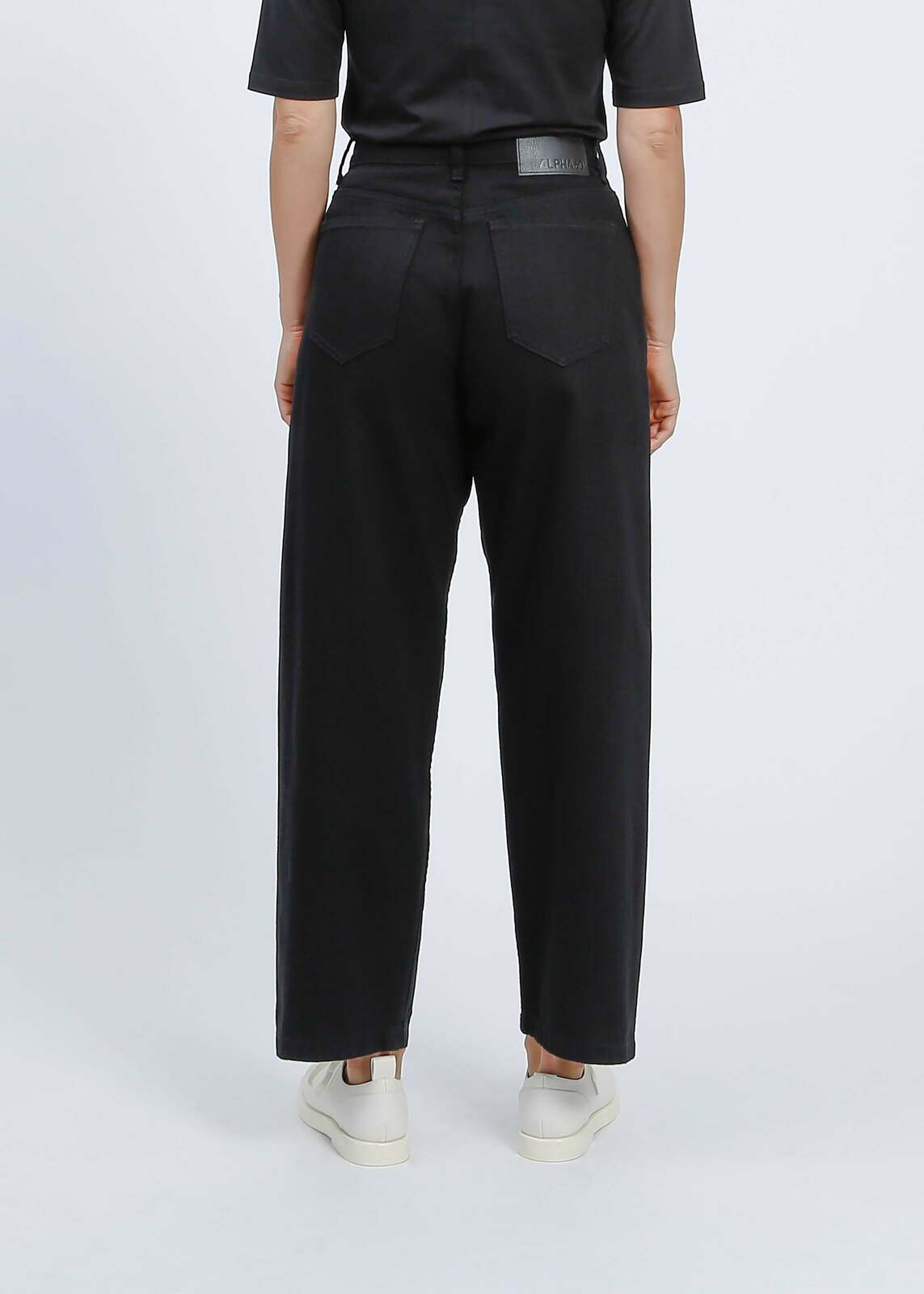 W22 | KAILA JEAN / BLACK