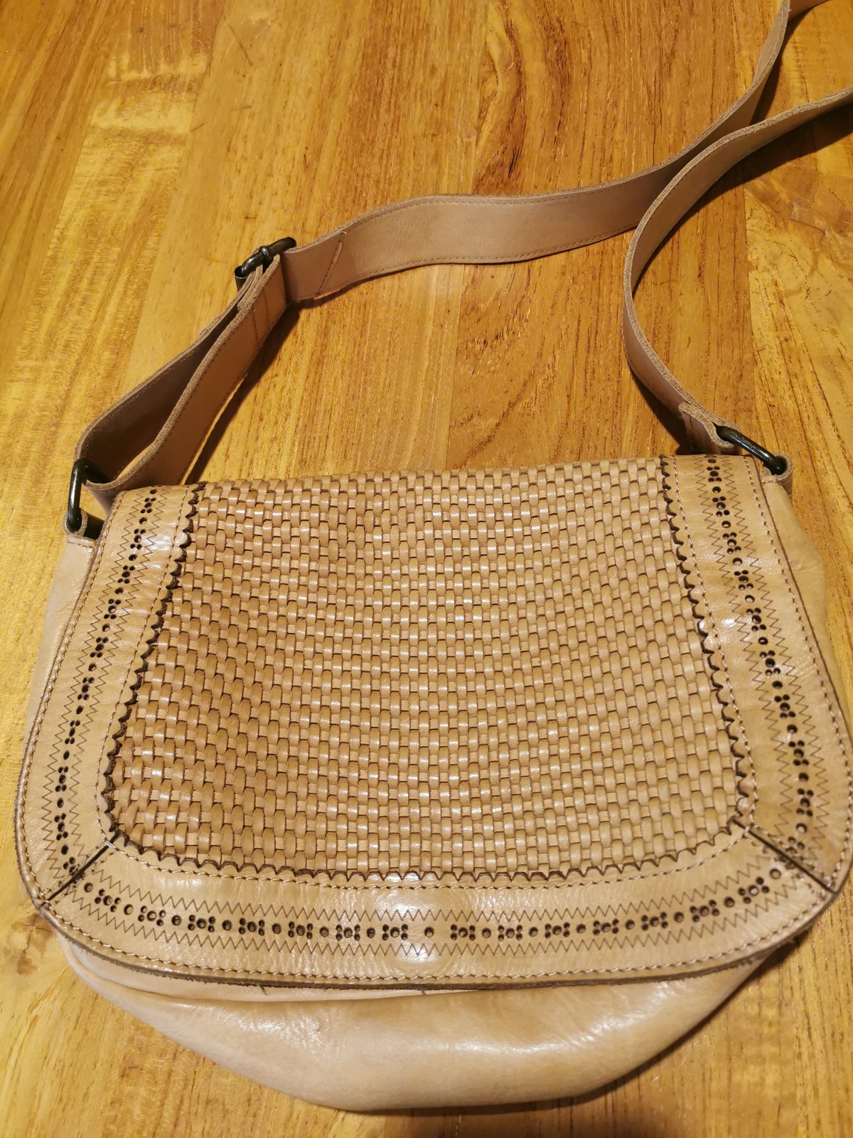 Beautiful Leather Shoulder Bag