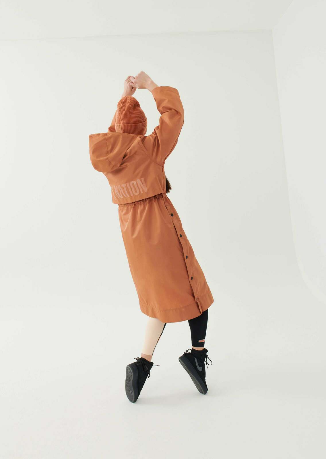 GOAL SIDE TRENCHCOAT IN CARAMEL