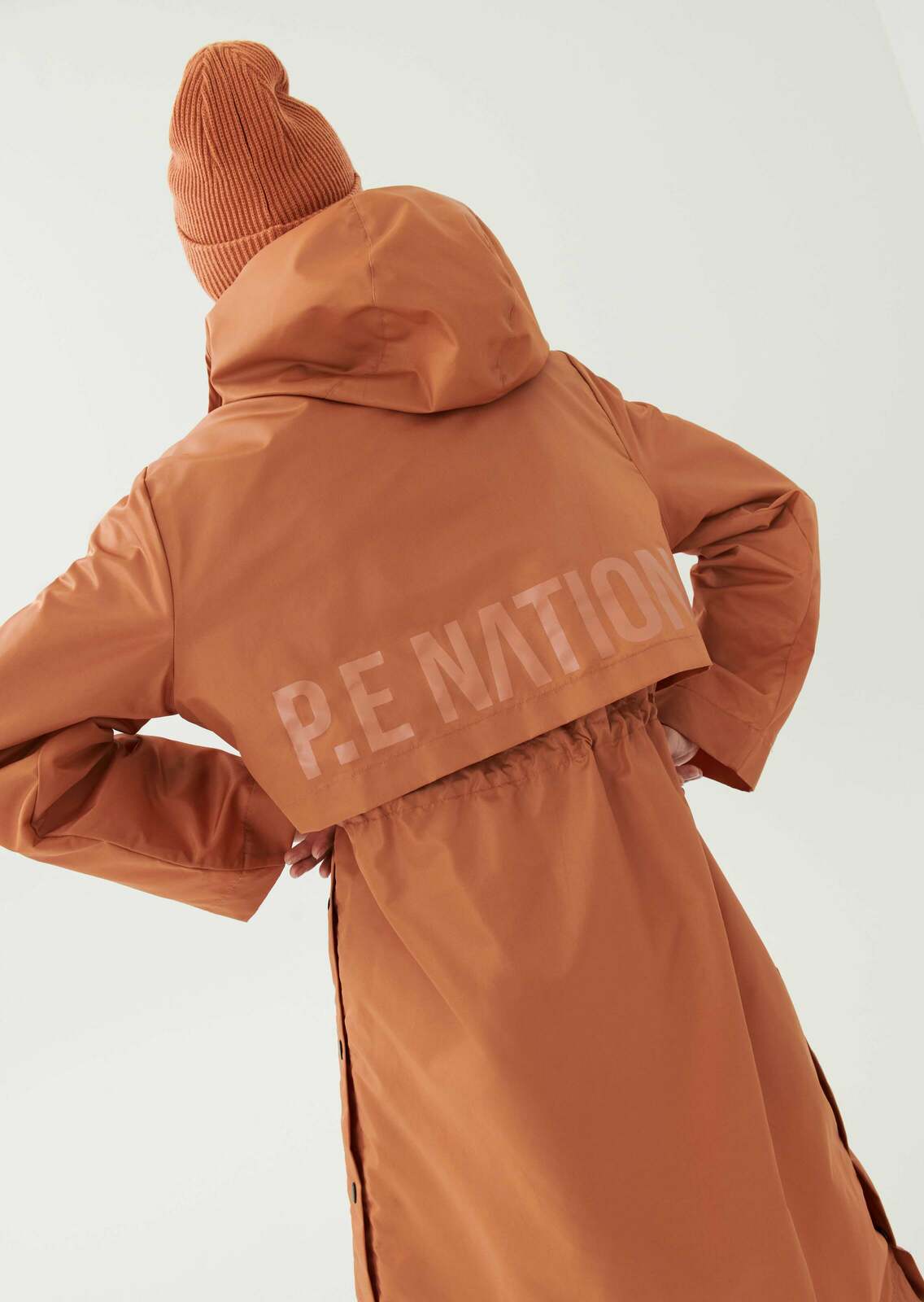 GOAL SIDE TRENCHCOAT IN CARAMEL
