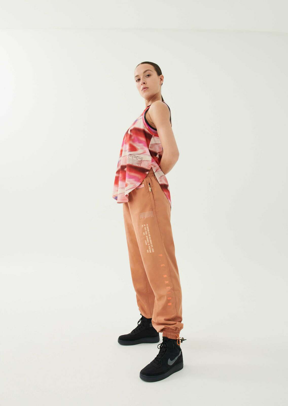 GOAL SIDE TRACKPANT IN CARAMEL