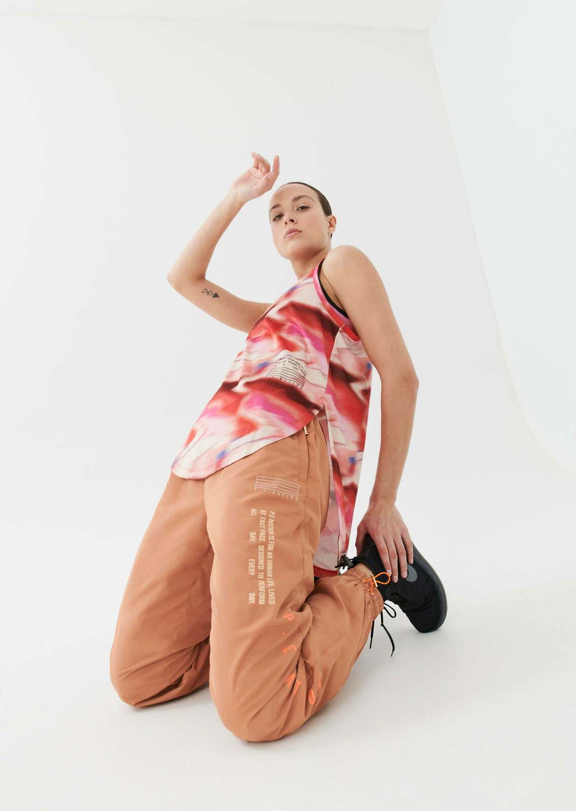 GOAL SIDE TRACKPANT IN CARAMEL
