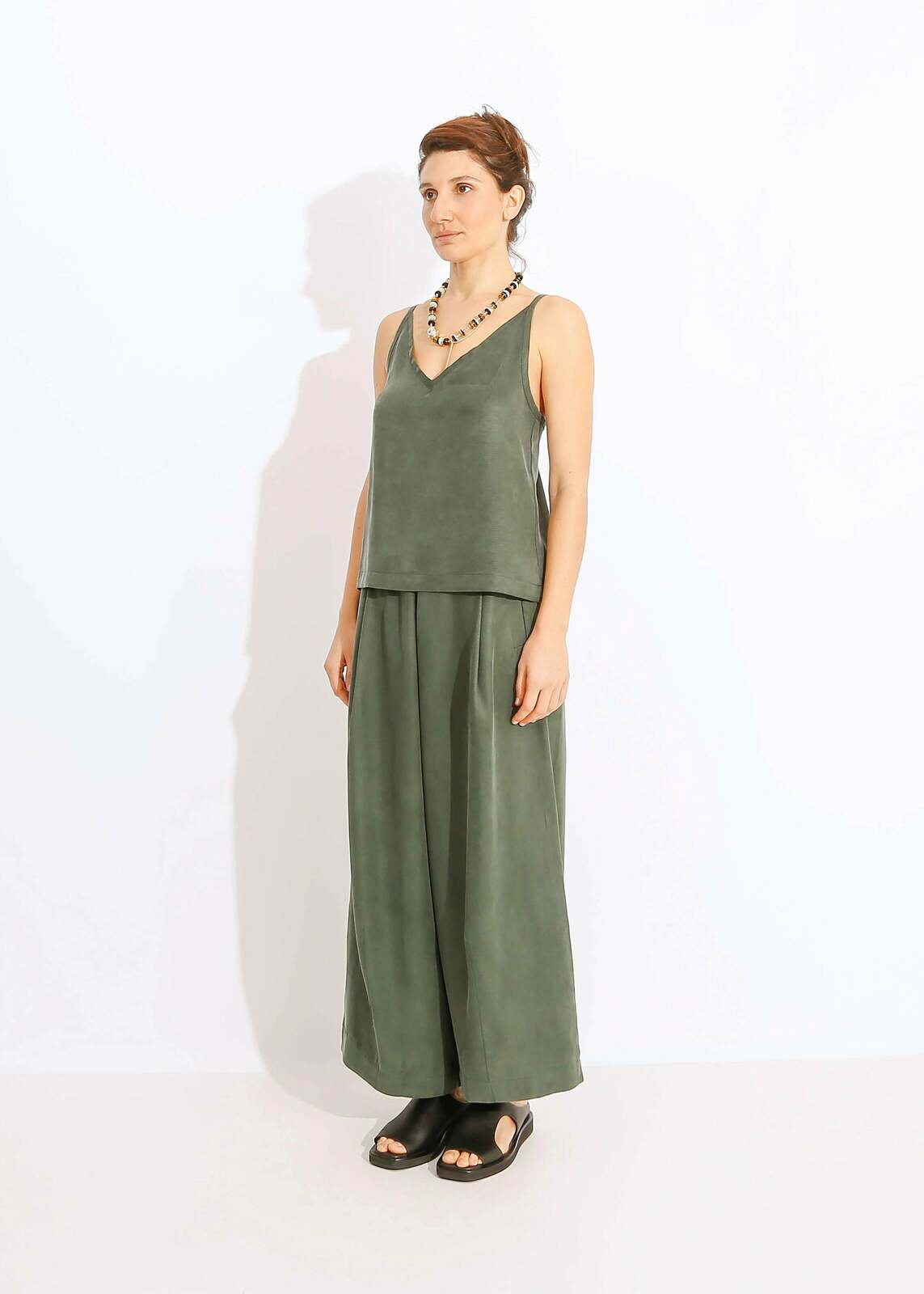 S23 | DIVOE TOP / FOREST