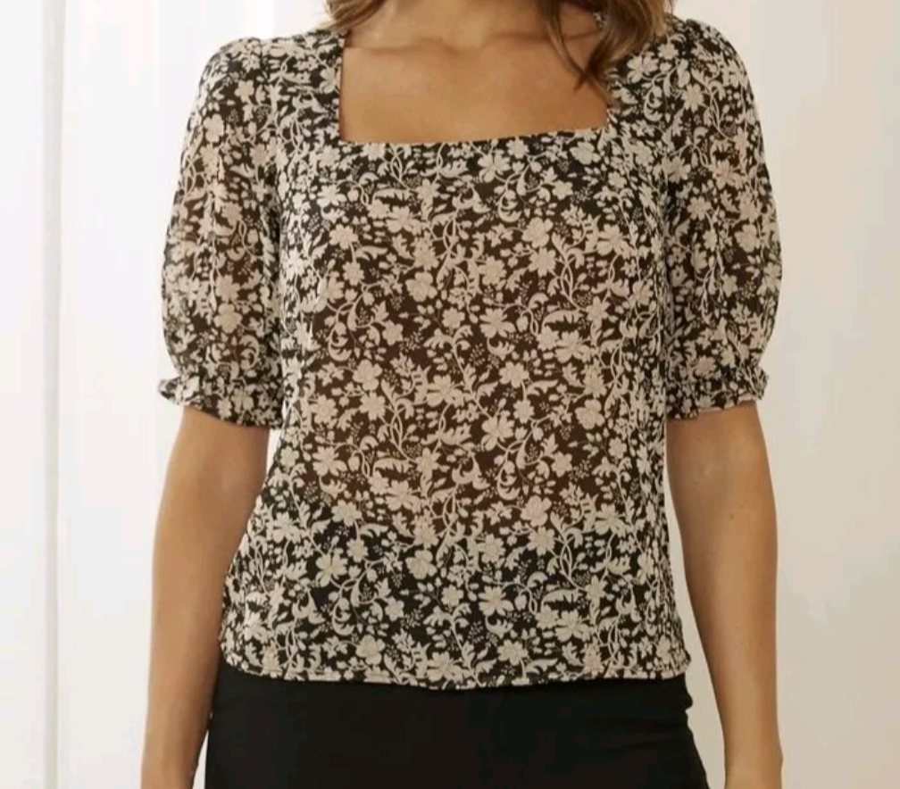 Kinsley Square Neck Floral Top