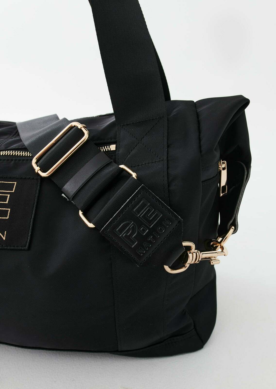 SET SHOT GYM BAG IN BLACK