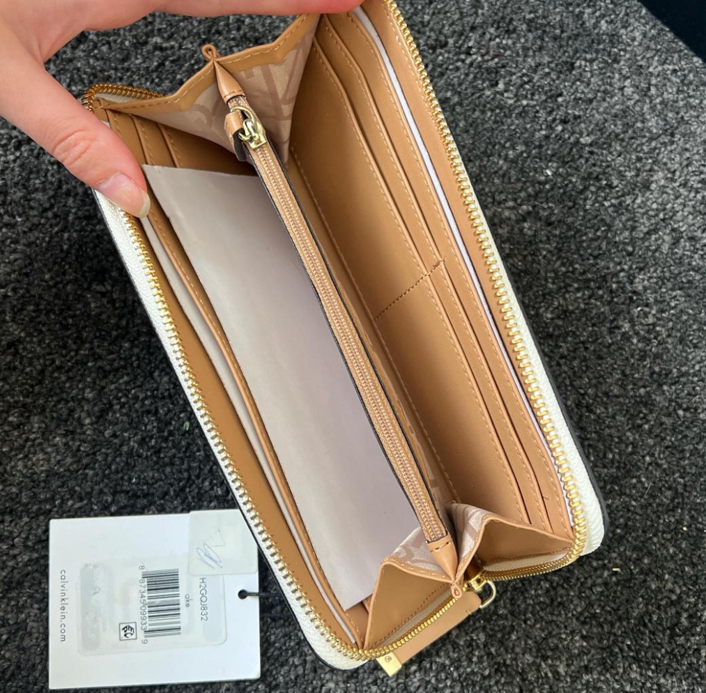 wallet brand new with tags on