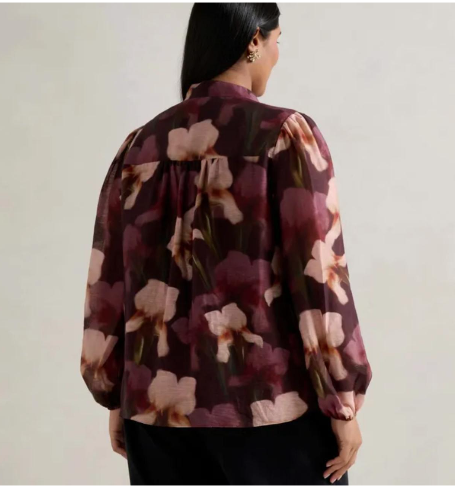 Amelia Curve Printed Button Down Blouse