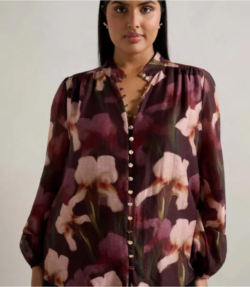 Amelia Curve Printed Button Down Blouse