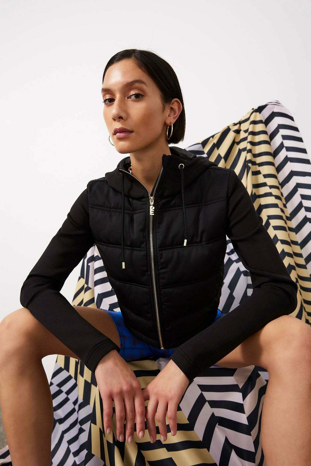MANIFESTO JACKET IN BLACK