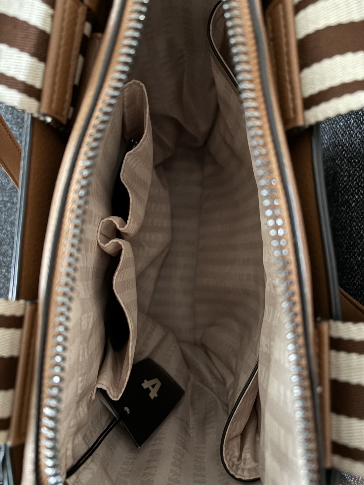 Universo Tote - Cinnamon + Gunmetal