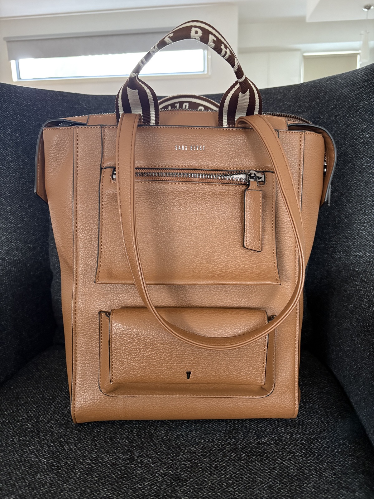 Universo Tote - Cinnamon + Gunmetal