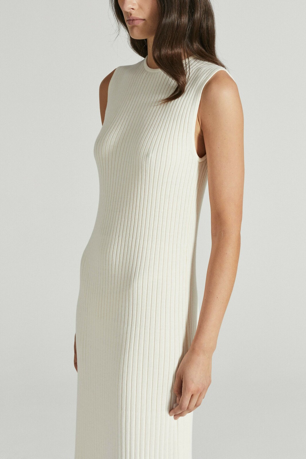 The Sleeveless Cleo Dress