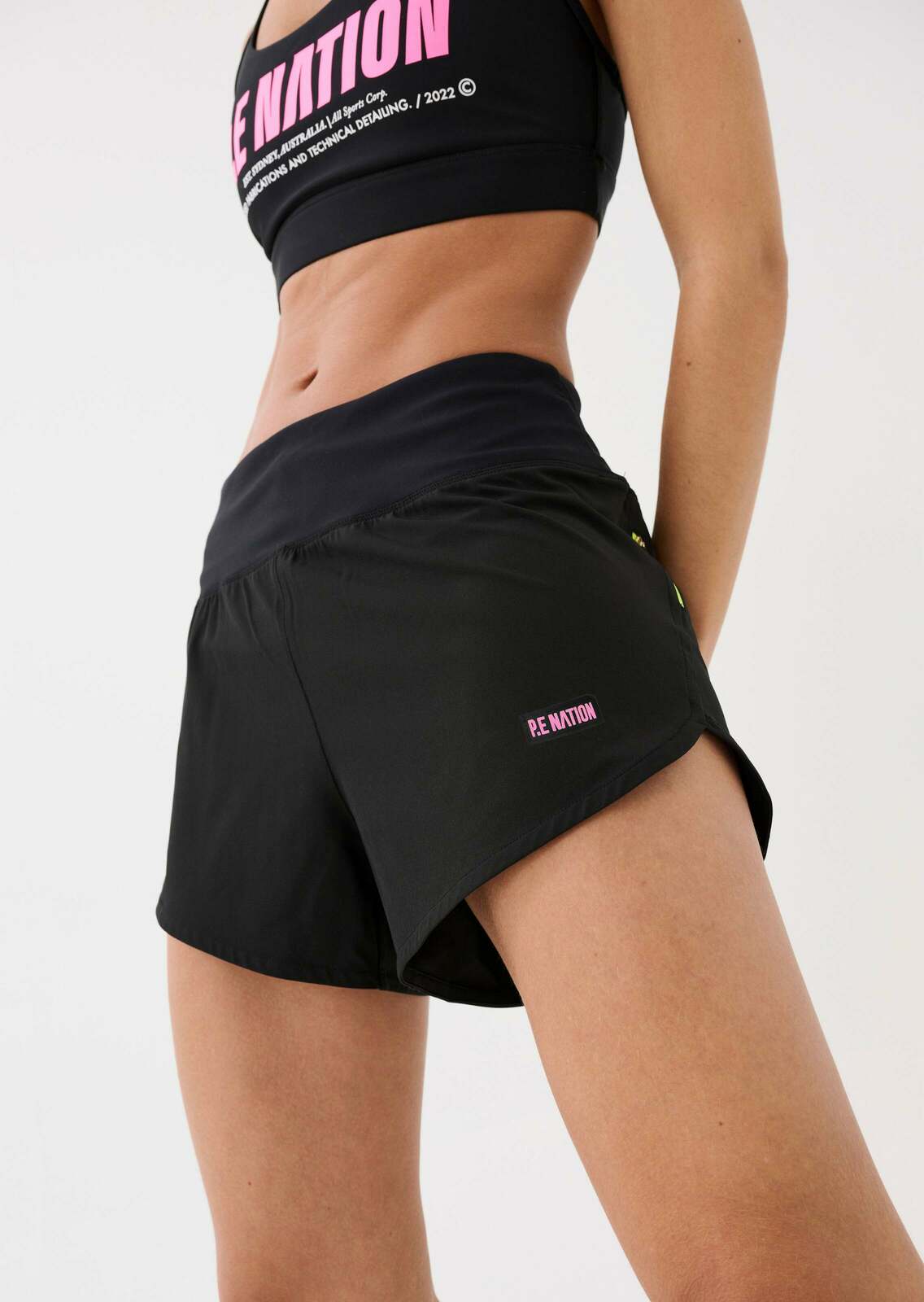 IN PLAY SHORT IN BLACK