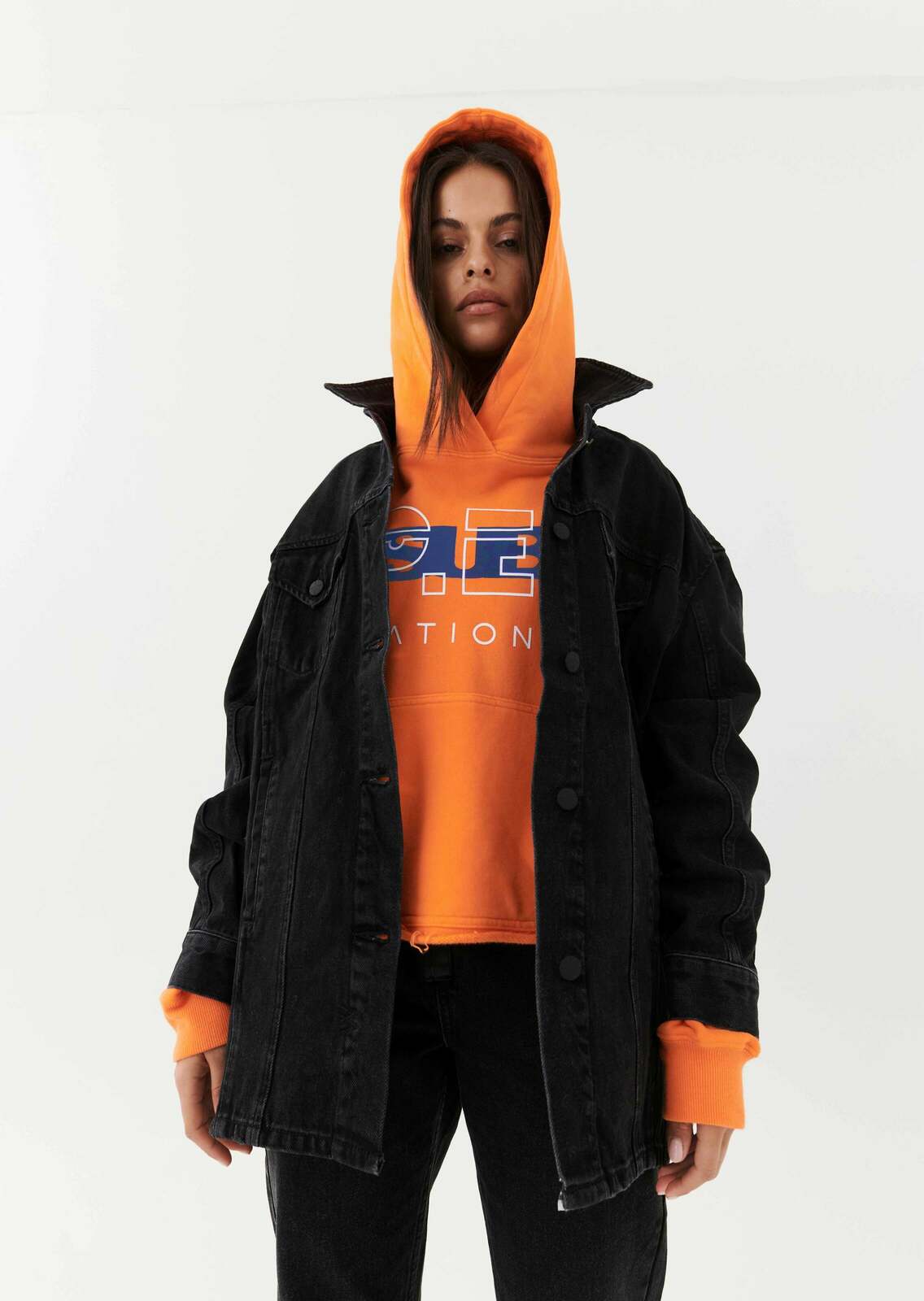 SHOCKING ORANGE HOODIE IN ORANGE