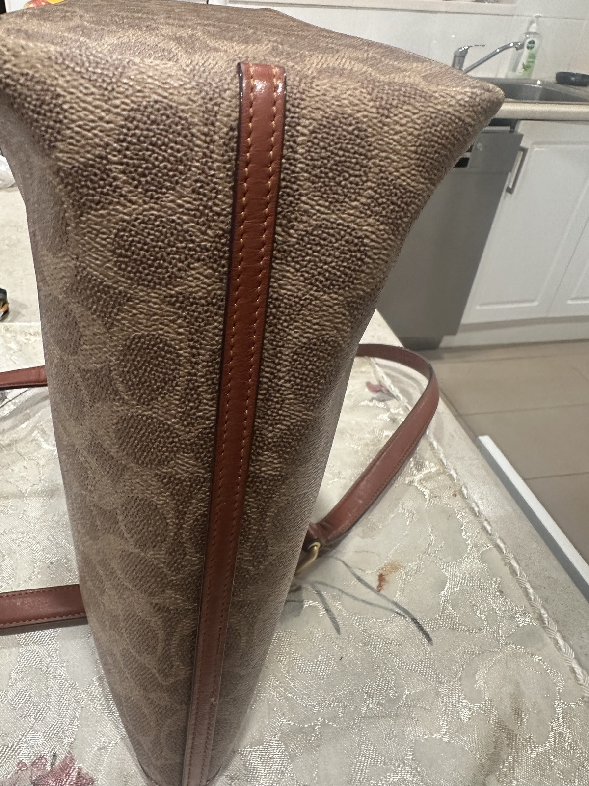 ladies Day tote in signature canvas