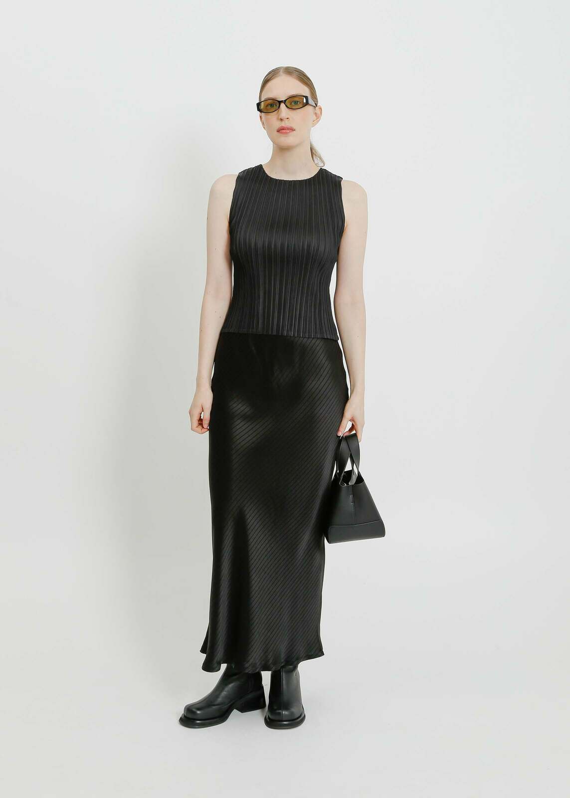 LORINE SKIRT / ONYX
