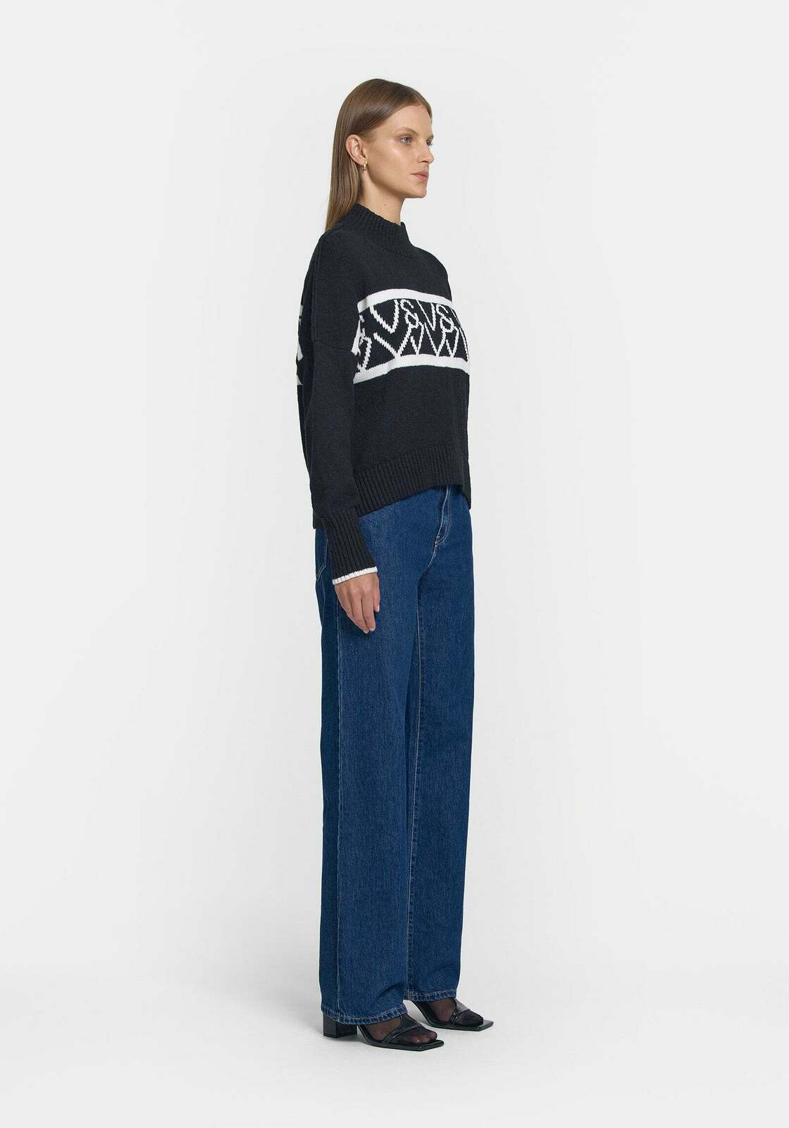 INTRINSIC KNIT