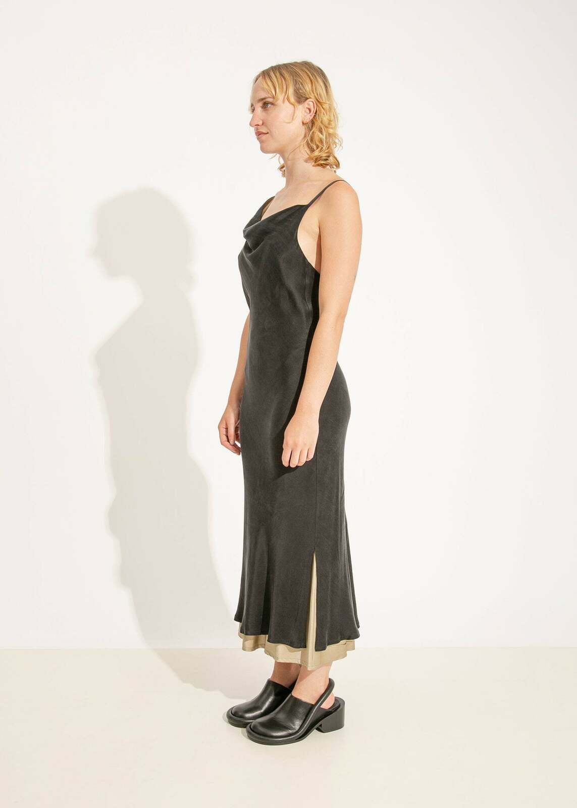 W24 | CARMY DRESS / BLACK-SAGE