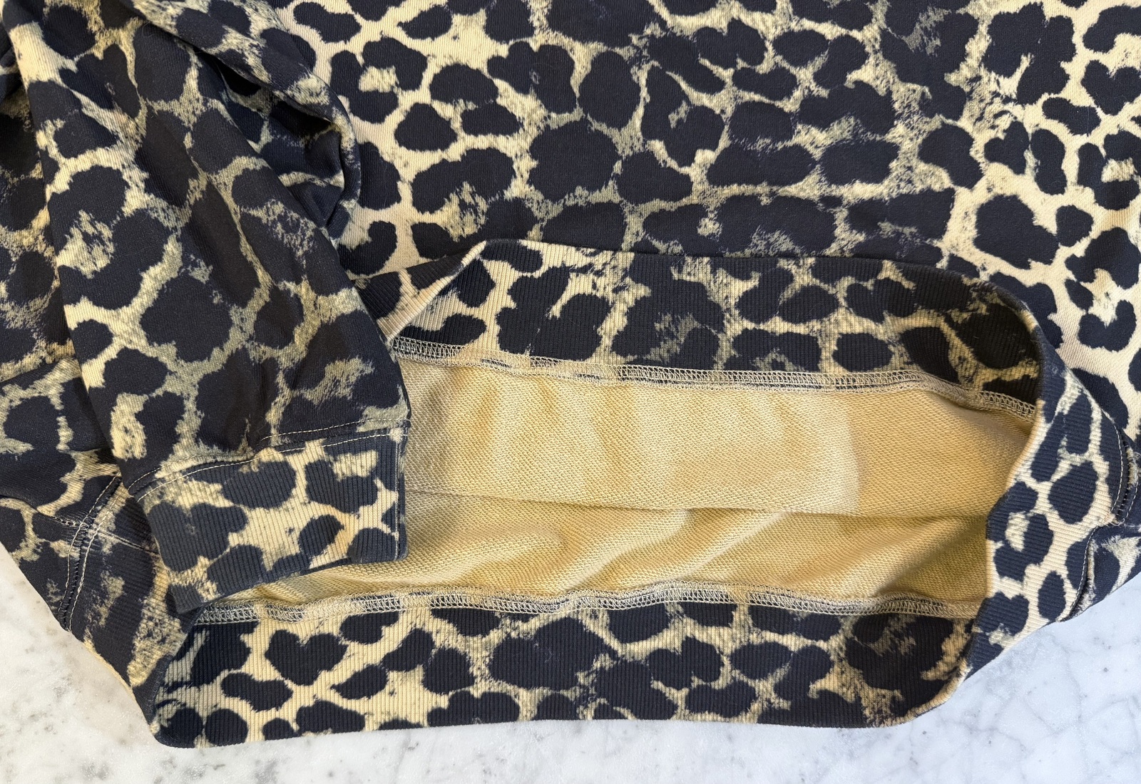 HEADS UP SWEAT IN LEOPARD