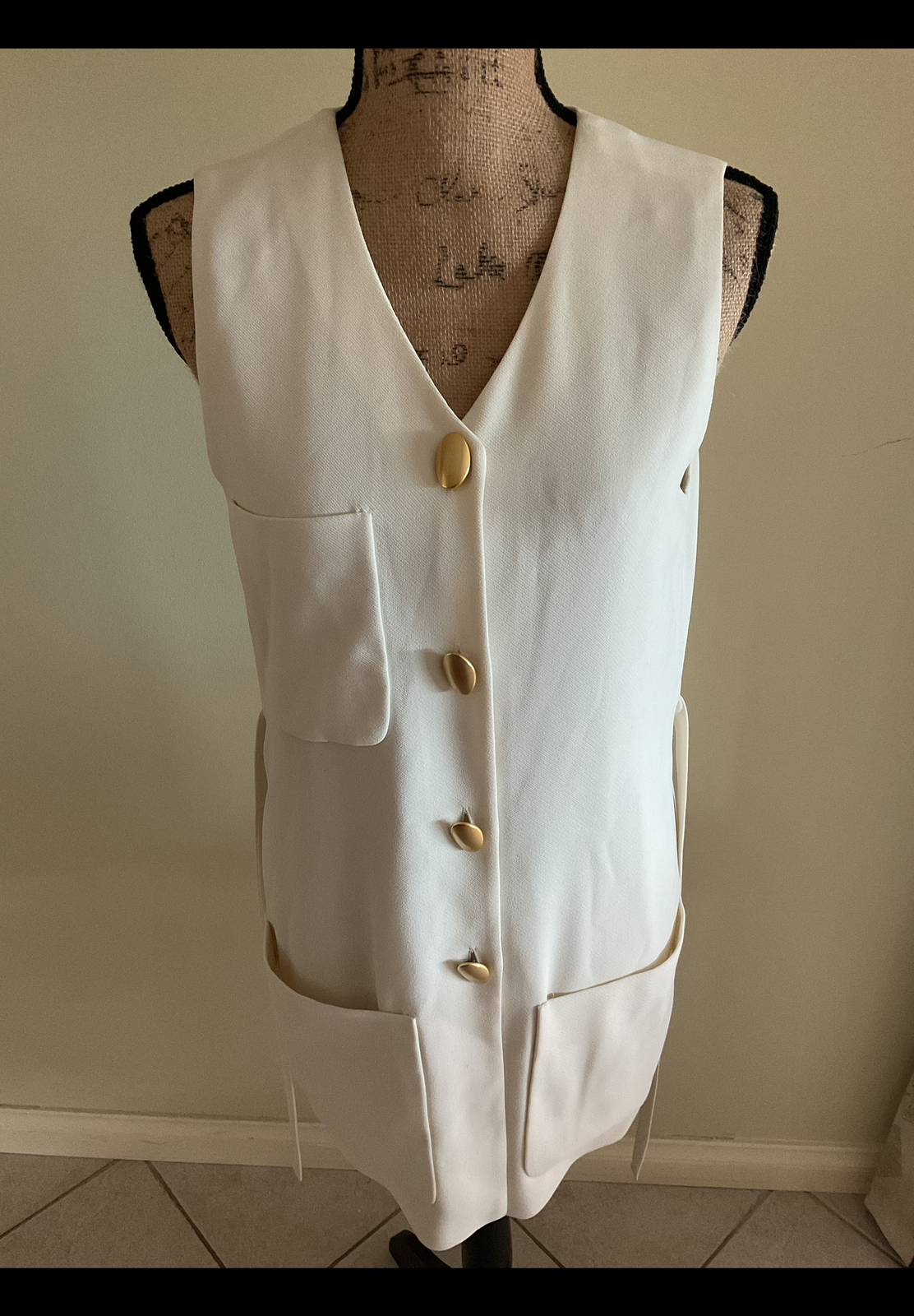 Simona Sleeveless Vest