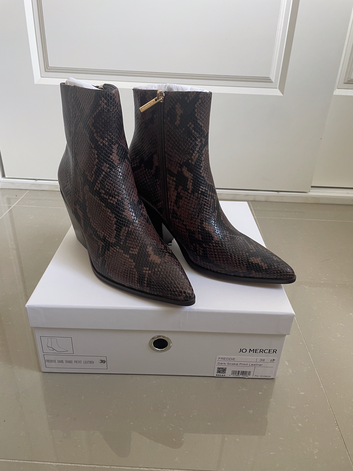 SNAKE PRINT MID HEEL BOOTS **BRAND NEW** - SIZE 39