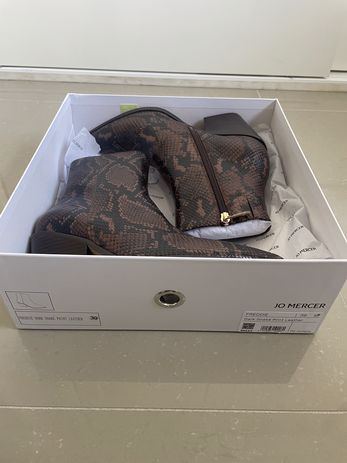 SNAKE PRINT MID HEEL BOOTS **BRAND NEW** - SIZE 39