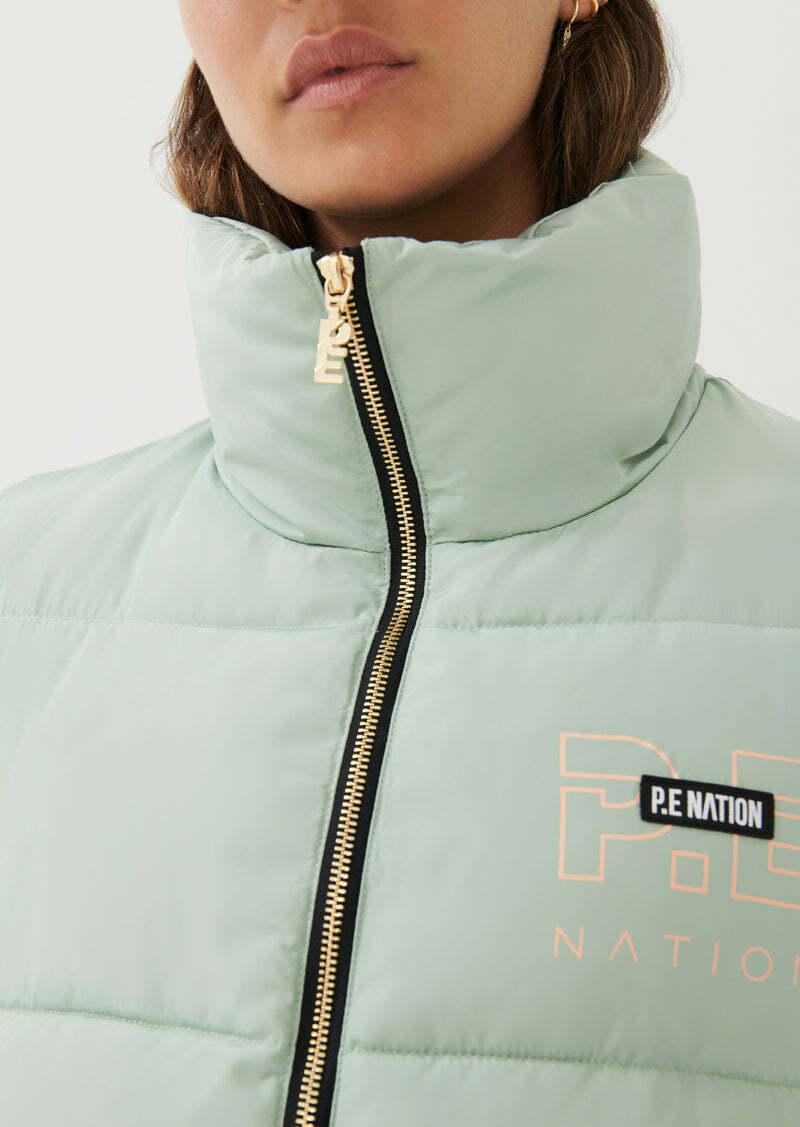 RAMP RUN PUFFER JACKET IN ICEBERG GREEN