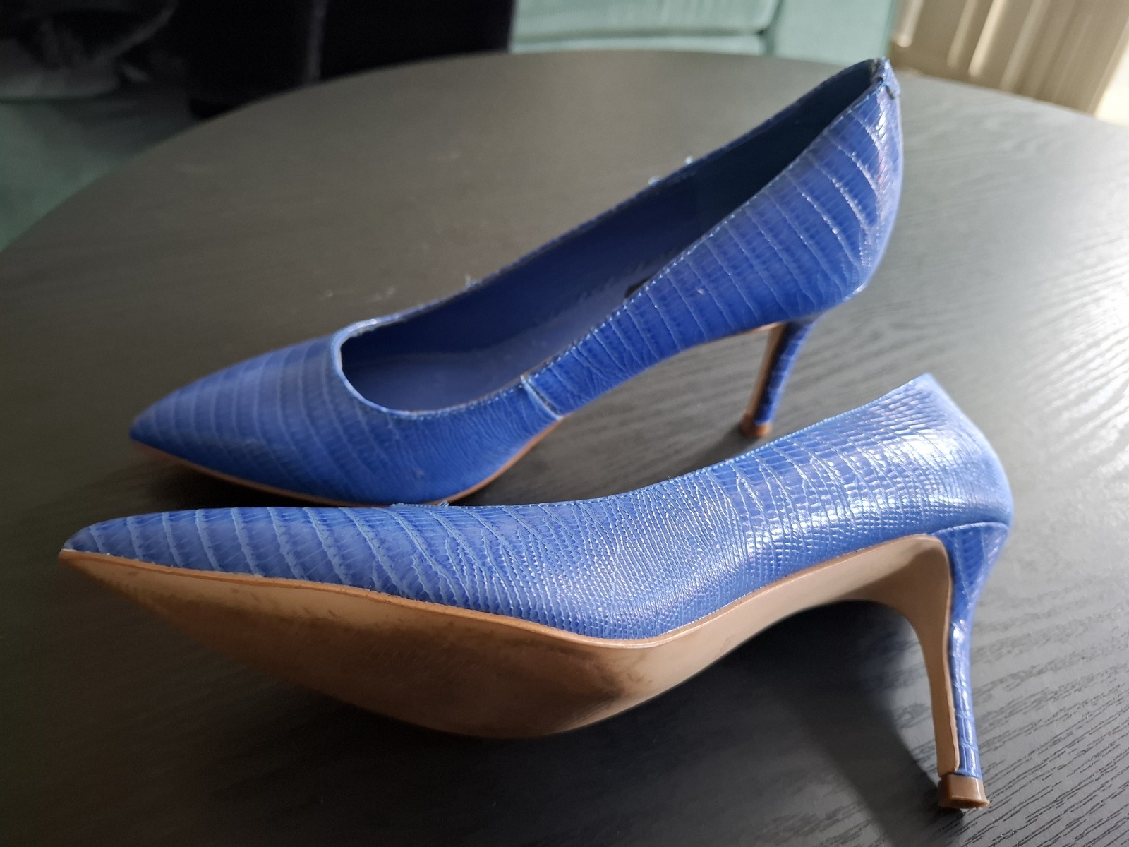 Mailin shoes size 6 Blue. 