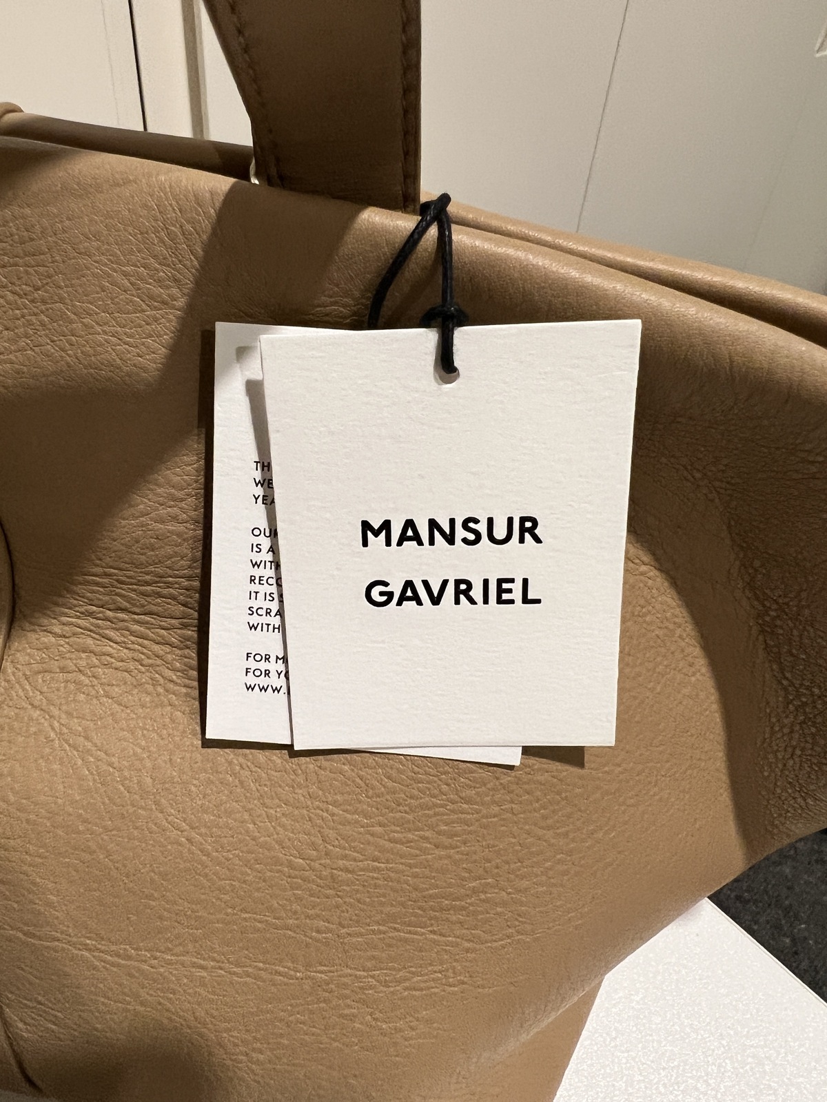 Tulpiano Pebbled Leather Bag