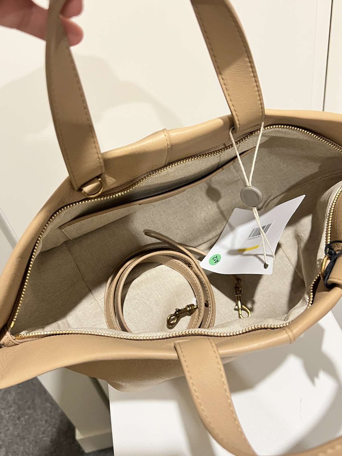Tulpiano Pebbled Leather Bag