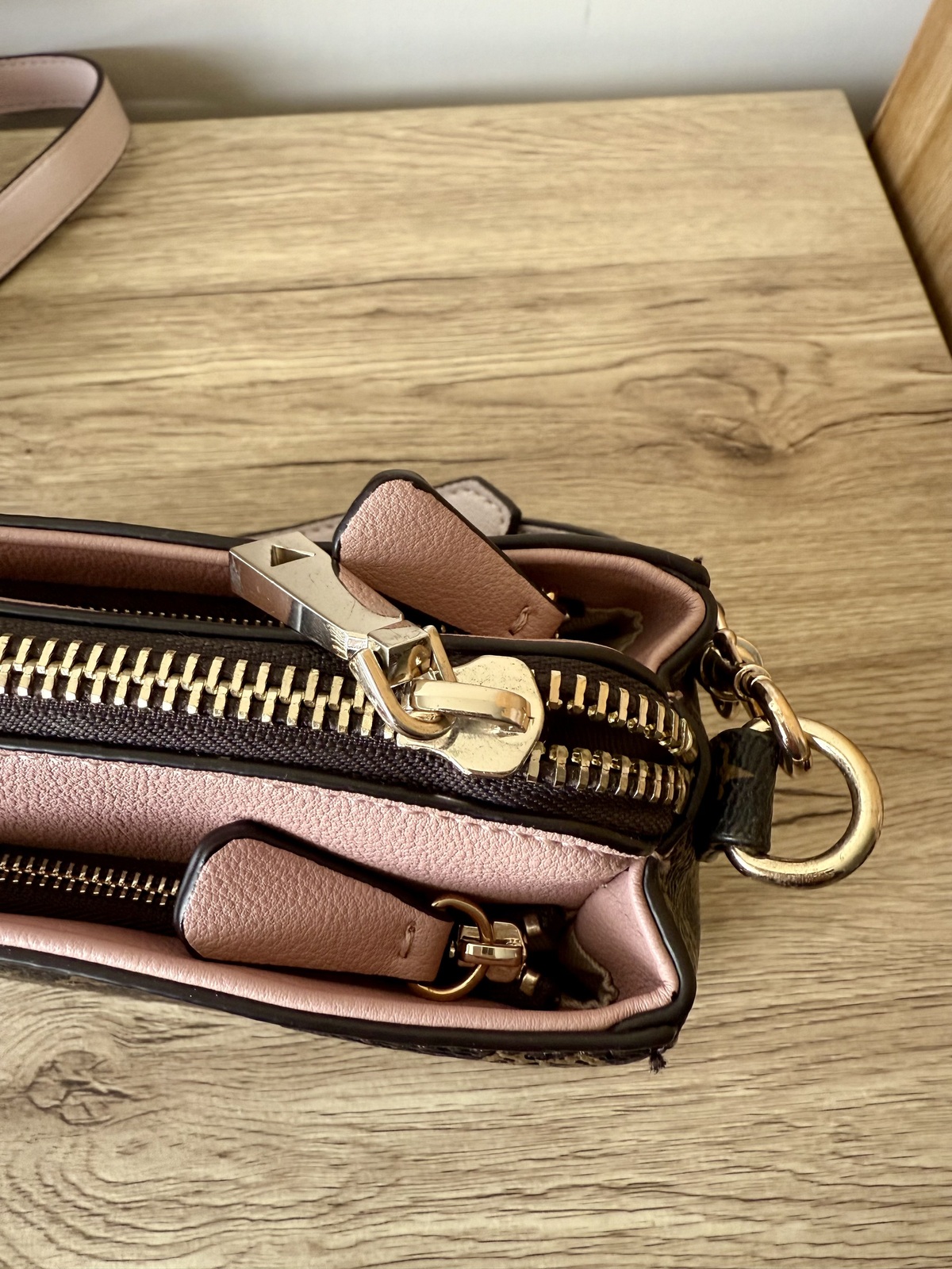 Maddy Girlfriend Crossbody Bag