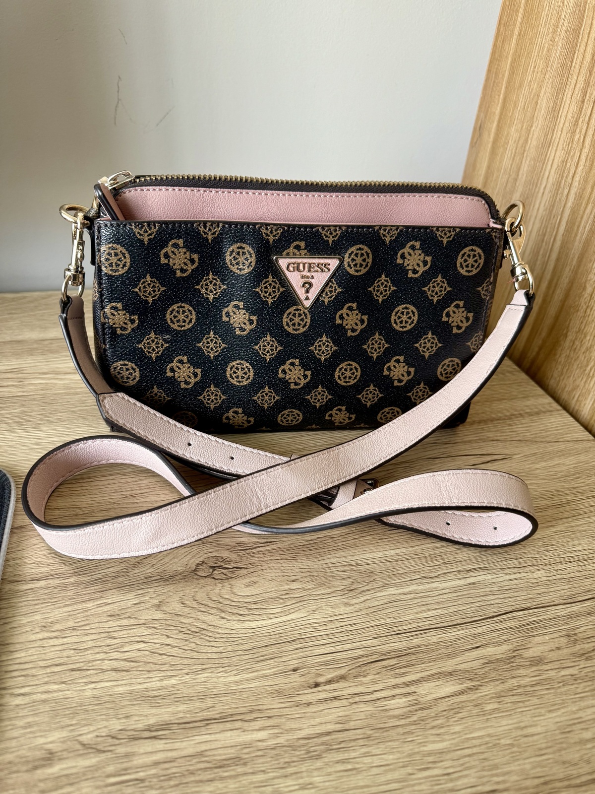 Maddy Girlfriend Crossbody Bag