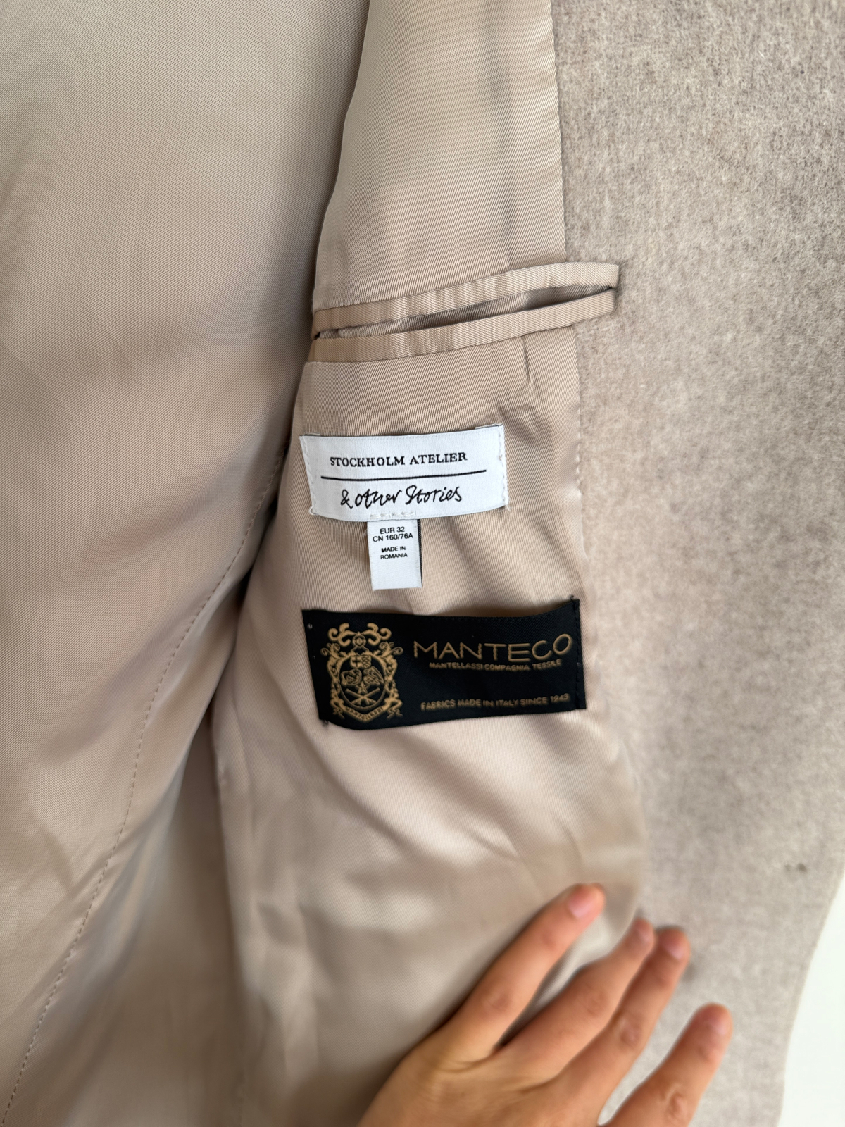  Wool Oversized Blazer - Small, Beige